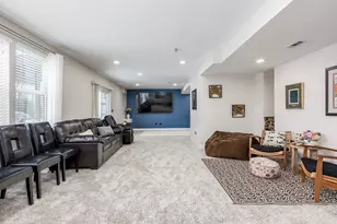 908 Blue Ridge Dr, Streamwood, IL 60107 - Photo 44