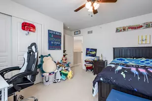 908 Blue Ridge Dr, Streamwood, IL 60107 - Photo 24