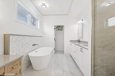 936 S Mitchell Avenue, Elmhurst, IL 60126 - Photo 16