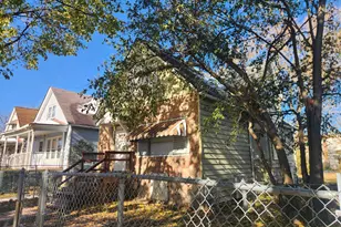 310 W 108th Pl, Chicago, IL 60628 - Photo 2