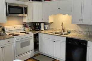 901 W Dakin St, Chicago, IL 60613 - Photo 6