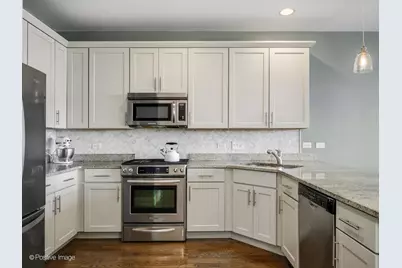 [Address not provided], Chicago, IL 60613 - Photo 4