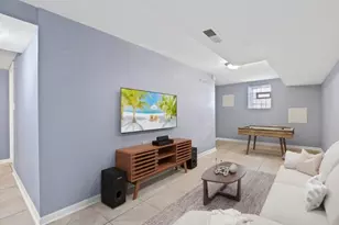 8810 S Racine Ave, Chicago, IL 60620 - Photo 16