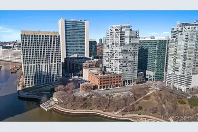 700 N Larrabee Street #1811, Chicago, IL 60654 - Photo 26