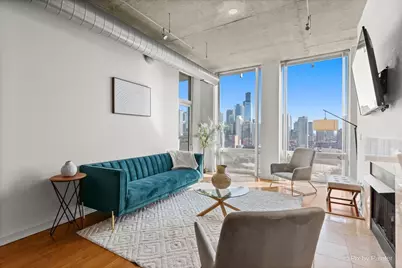 700 N Larrabee Street #1811, Chicago, IL 60654 - Photo 4