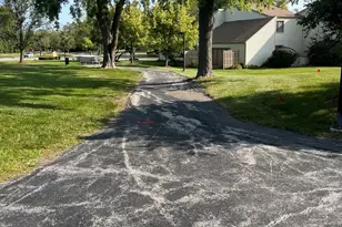 18650 Golfview Dr, Hazel Crest, IL 60429 - Photo 12