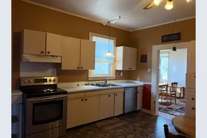 820 S 20th Street, Herrin, IL 62948 - Photo 8