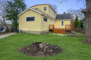 818 Bach St, Northbrook, IL 60062 - Photo 2