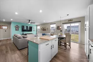 205 N Buckeye St, Waterman, IL 60556 - Photo 8