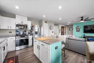 205 N Buckeye St, Waterman, IL 60556 - Photo 10