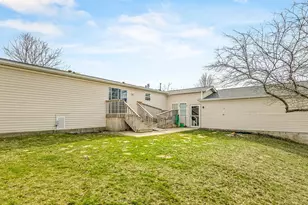 5410 Autumnash Ln, Machesney Park, IL 61115 - Photo 32