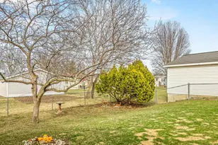 5410 Autumnash Ln, Machesney Park, IL 61115 - Photo 30