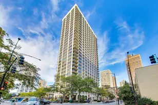 88 W Schiller St, Chicago, IL 60610 - Photo 1