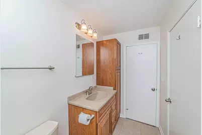 1417 N Wilke Road, Arlington Heights, IL 60004 - Photo 12