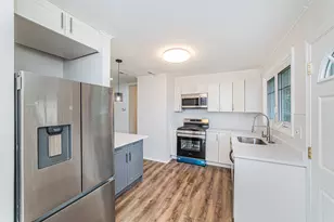 1417 N Wilke Rd, Arlington Heights, IL 60004 - Photo 4