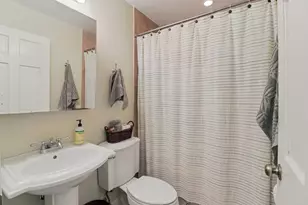 30W221 Claymore Ln, Naperville, IL 60563 - Photo 12