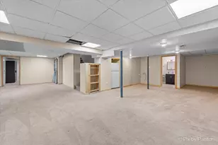 2045 Morningview Dr, Hoffman Estates, IL 60192 - Photo 34