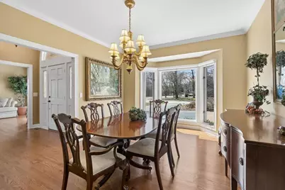1065 Vineyard Drive, Gurnee, IL 60031 - Photo 8