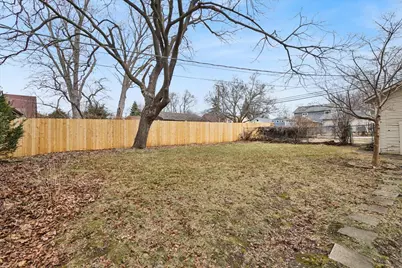 1319 N Ash Street, Waukegan, IL 60085 - Photo 18