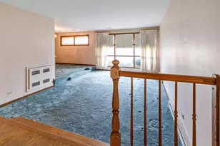 7030 N Crawford Ave N, Lincolnwood, IL 60712 - Photo 4