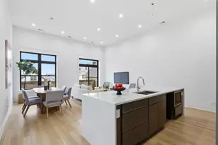 2471 N Clybourn Ave, Chicago, IL 60638 - Photo 22