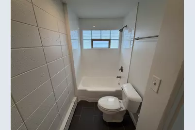 26 E Washington Avenue #1, Lake Bluff, IL 60044 - Photo 8