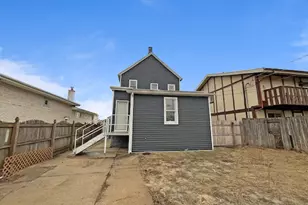 2024 Union St, Blue Island, IL 60406 - Photo 4