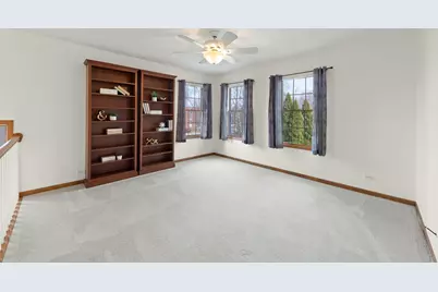 302 Roscommon Court, Glen Ellyn, IL 60137 - Photo 14