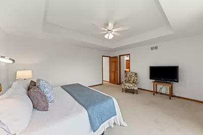 302 Roscommon Court, Glen Ellyn, IL 60137 - Photo 20