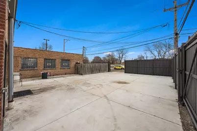 3327 W Columbus Avenue, Chicago, IL 60652 - Photo 6