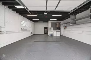 3327 W Columbus Ave, Chicago, IL 60652 - Photo 18