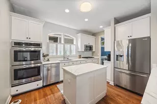 735 W 8th St, Hinsdale, IL 60521 - Photo 8