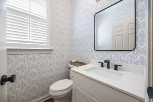 735 W 8th St, Hinsdale, IL 60521 - Photo 14