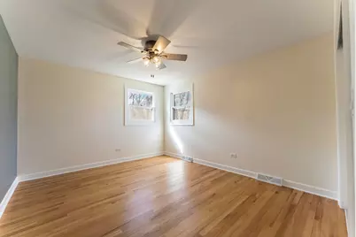 2205 Country Knoll Lane, Elgin, IL 60123 - Photo 10