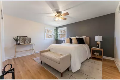 2205 Country Knoll Lane, Elgin, IL 60123 - Photo 6