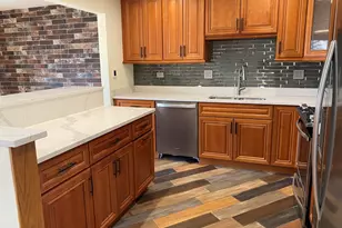 50 Plymouth Ct, Naperville, IL 60565 - Photo 10