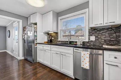 2634 Silver Creek Drive, Franklin Park, IL 60131 - Photo 8