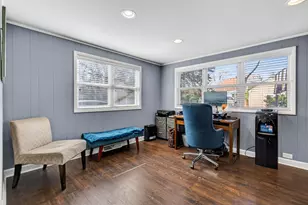 2634 Silver Creek Dr, Franklin Park, IL 60131 - Photo 8