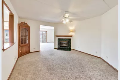 6980 W Touhy Avenue #402, Niles, IL 60714 - Photo 10