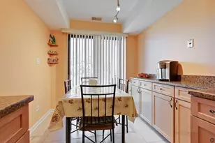 [Address not provided], Buffalo Grove, IL 60089 - Photo 14