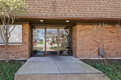[Address not provided], Buffalo Grove, IL 60089 - Photo 2
