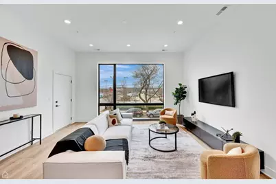 1625 W 13 Street #201, Chicago, IL 60608 - Photo 2