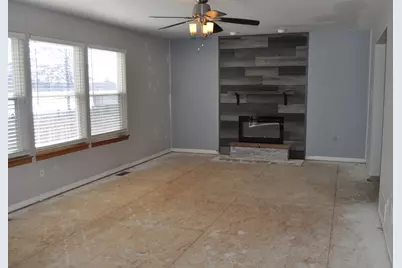 900 Shorewood Drive, Shorewood, IL 60404 - Photo 8