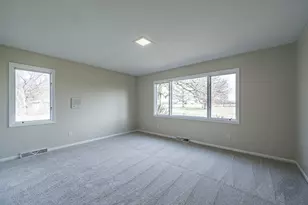 15600 Griswold Springs Rd, Plano, IL 60545 - Photo 36