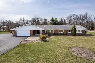 15600 Griswold Springs Rd, Plano, IL 60545 - Photo 2