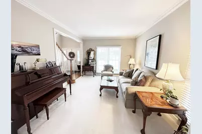 823 Columbia Circle, North Aurora, IL 60542 - Photo 8