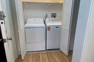 2210 E 70th St, Chicago, IL 60649 - Photo 8