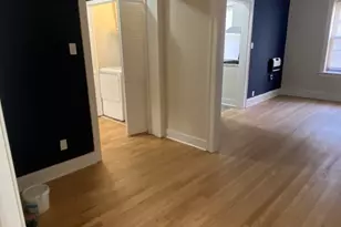 2210 E 70th St, Chicago, IL 60649 - Photo 10