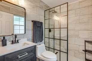 [Address not provided], Chicago, IL 60649 - Photo 10