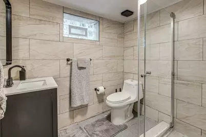 [Address not provided], Chicago, IL 60649 - Photo 12